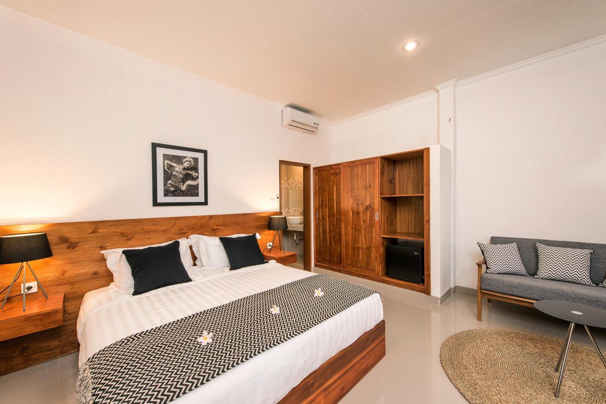 Puri Uma Ratu By Rpm Hotel เซมินยัค ภายนอก รูปภาพ
